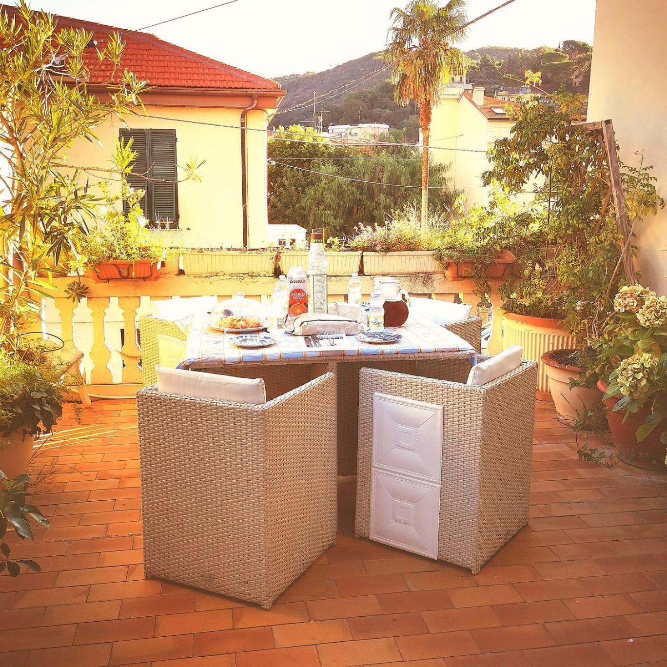 Albisola Bed And Breakfast Albisola Superiore Exterior photo